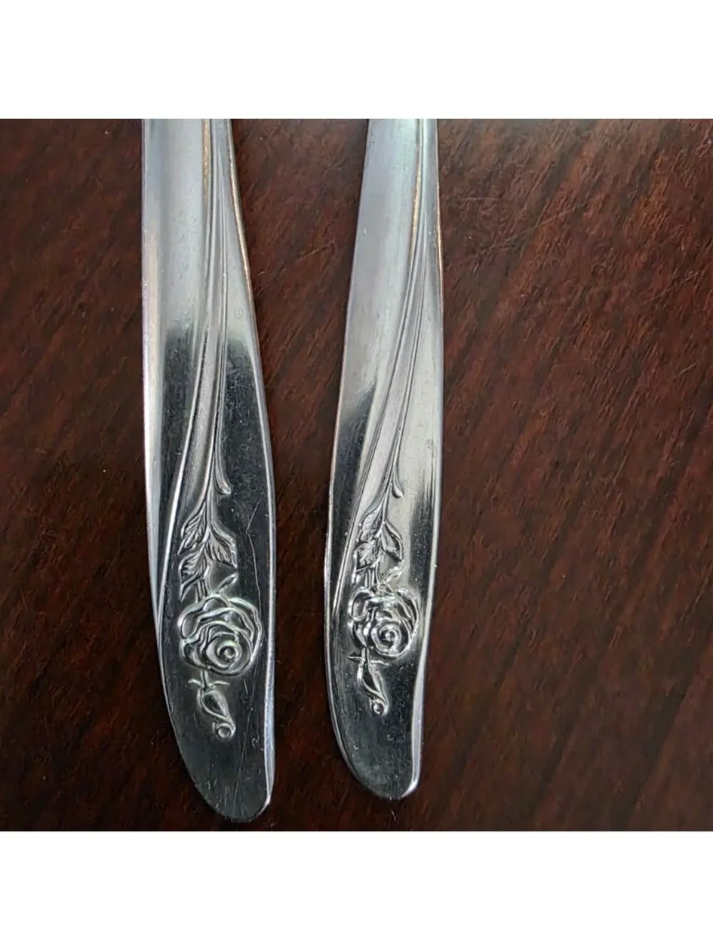 Oneida Custom Stainless Fork & Spoon Set With Rose Pattern